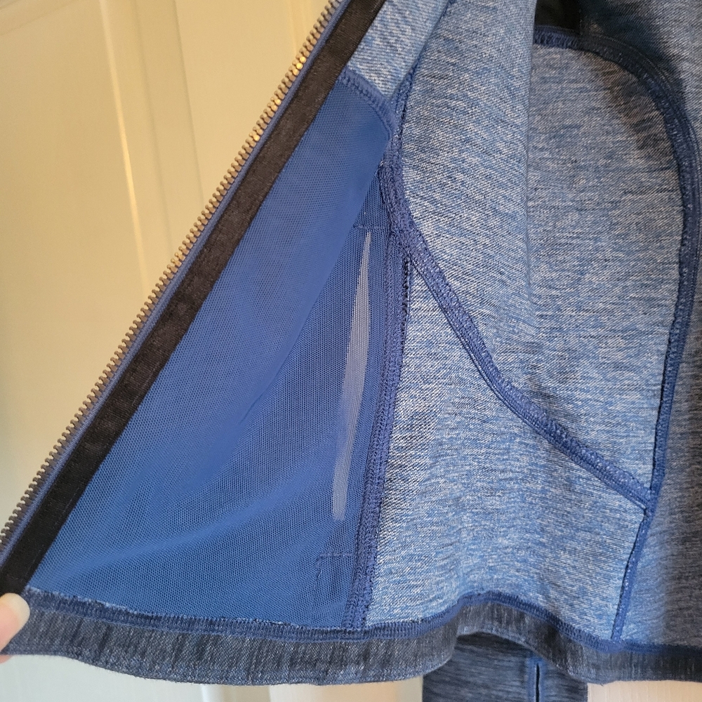 Lululemon Forme Jacket - Picture 9 of 10
